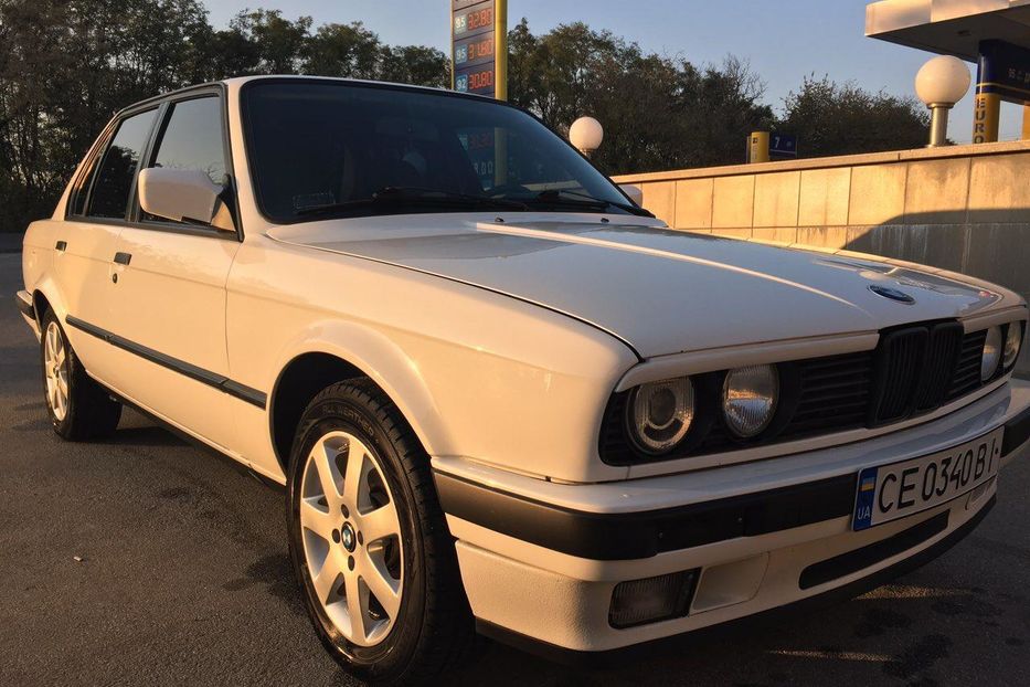 Продам BMW 318 1988 года в Черновцах