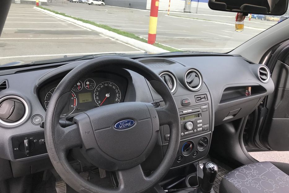 Продам Ford Fiesta 2006 года в Киеве