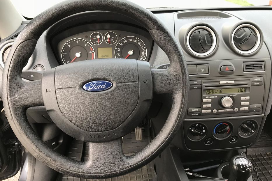 Продам Ford Fiesta 2006 года в Киеве