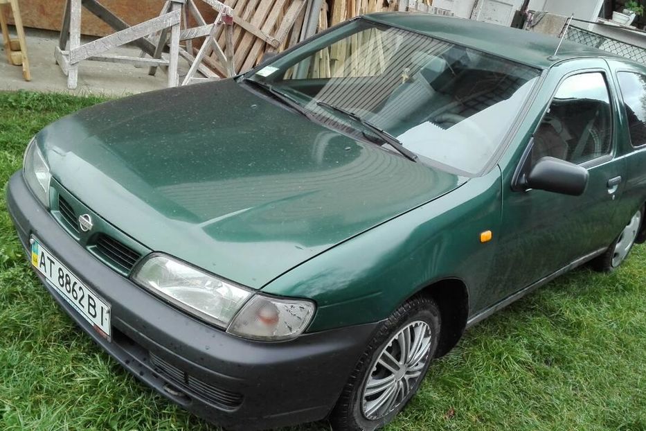 Продам Nissan Almera 1996 года в Ивано-Франковске