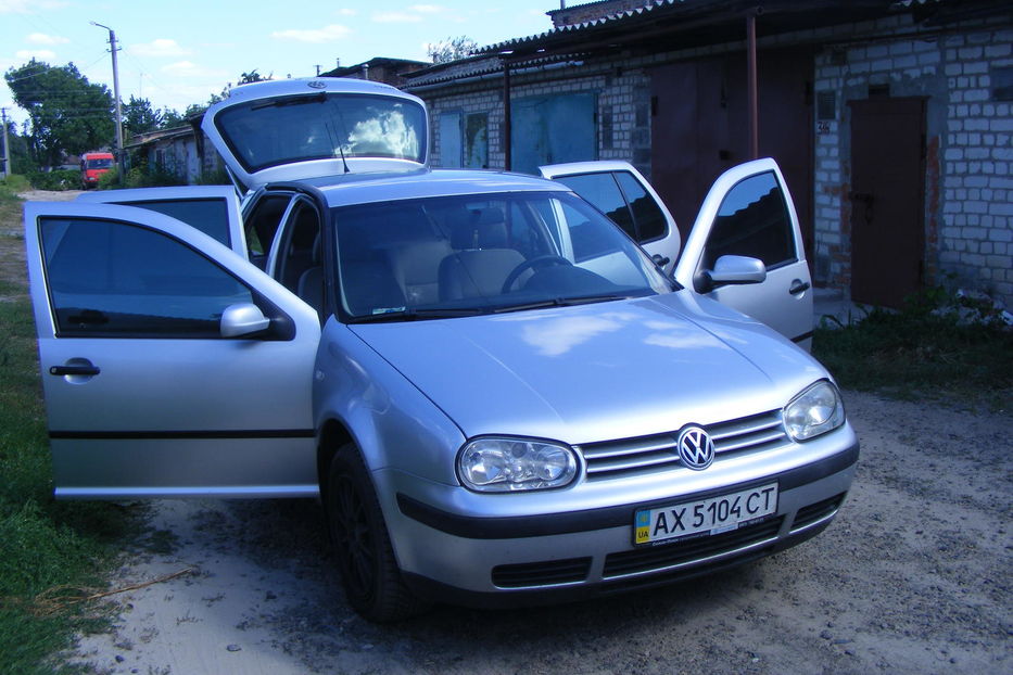 Продам Volkswagen Golf IV 2002 года в Харькове