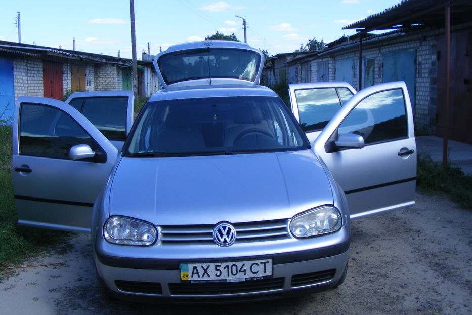 Продам Volkswagen Golf IV 2002 года в Харькове