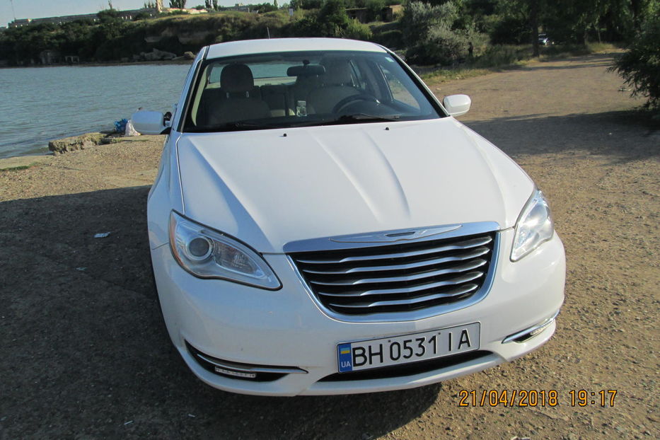 Продам Chrysler 200 TOURIN 2013 года в г. Белгород-Днестровский, Одесская область