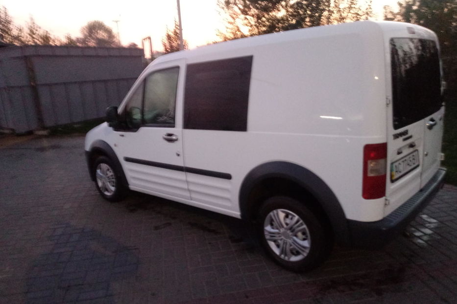 Продам Ford Transit Connect пасс. 2006 года в г. Нововолынск, Волынская область