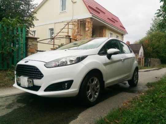 Продам Ford Fiesta comfort＋ 2014 года в Киеве