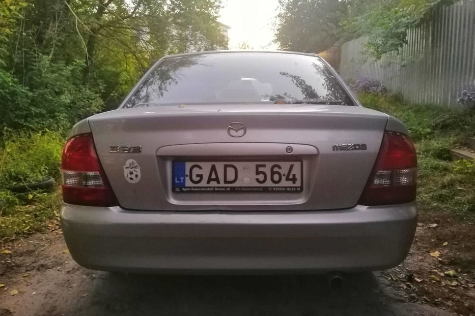 Продам Mazda 323 f 2002 года в Киеве