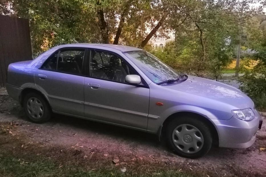 Продам Mazda 323 f 2002 года в Киеве