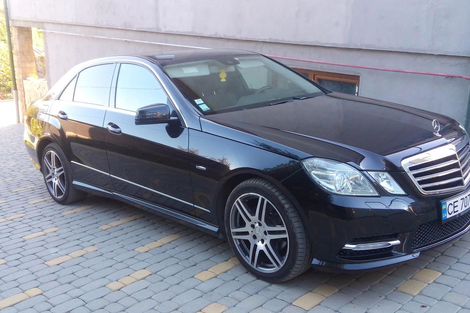 Продам Mercedes-Benz E-Class 2011 года в Черновцах