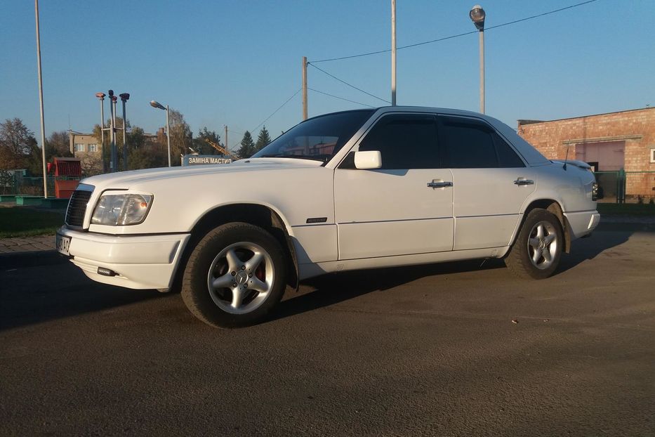 Продам Mercedes-Benz E-Class 1995 года в г. Дрогобыч, Львовская область