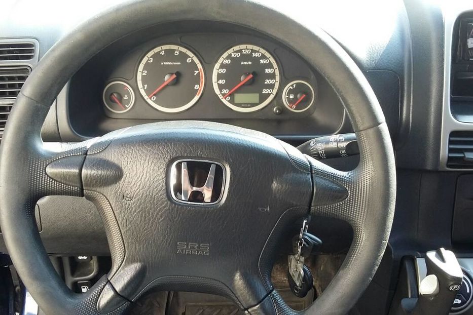 Продам Honda CR-V 2003 года в Киеве