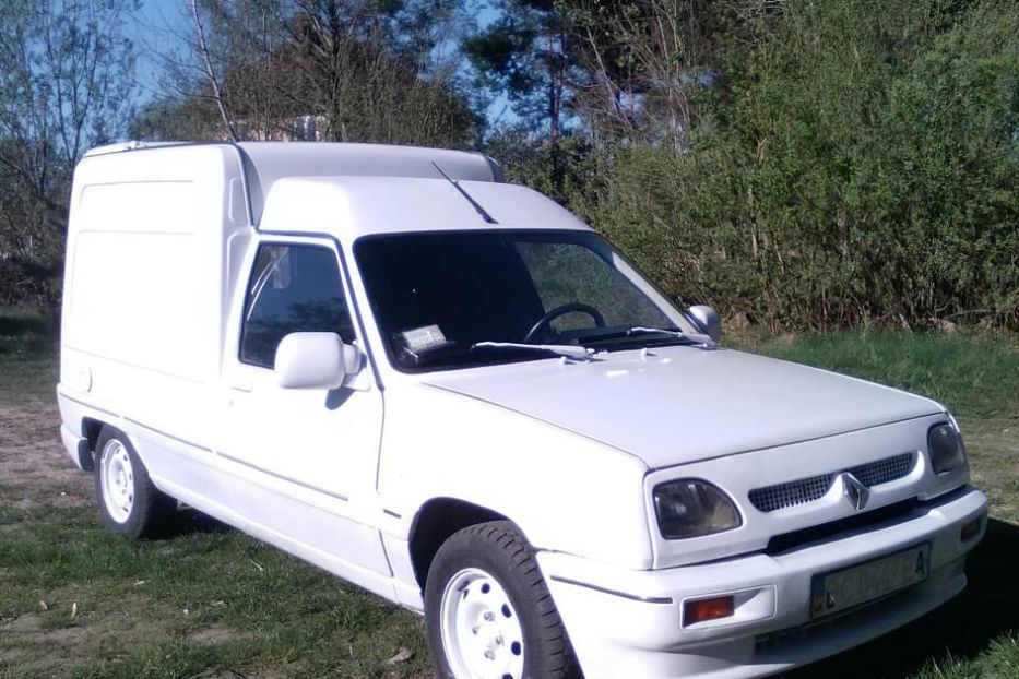 Продам Renault Rapid 1995 года в Ровно