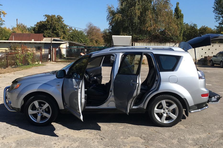 Продам Mitsubishi Outlander XL 4WD 2008 года в Херсоне