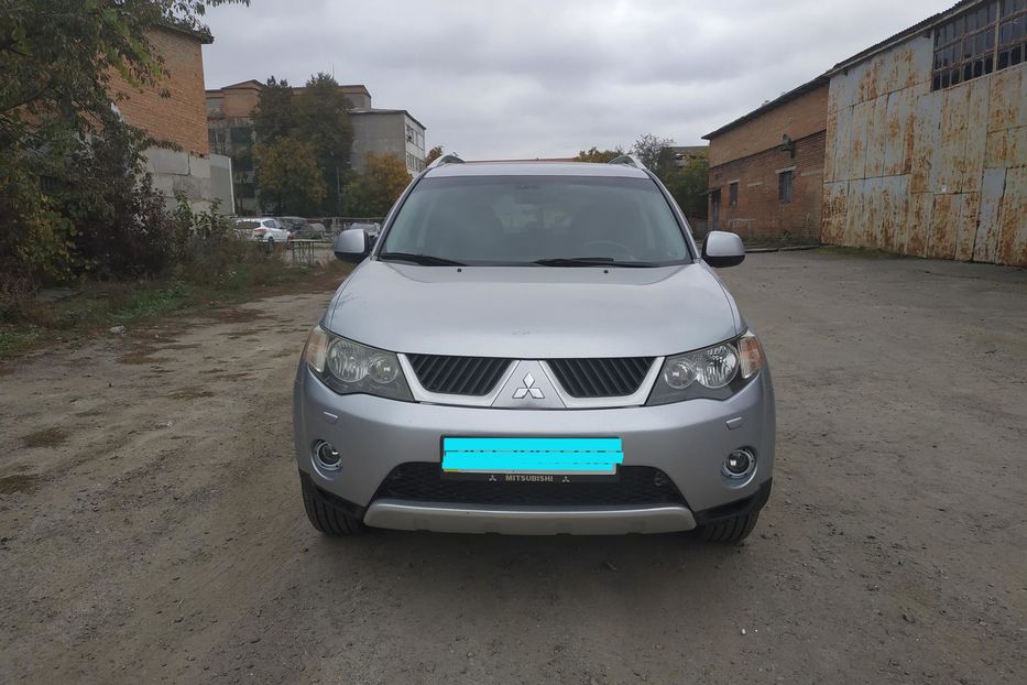 Продам Mitsubishi Outlander XL Rockford  V6 2008 года в Виннице