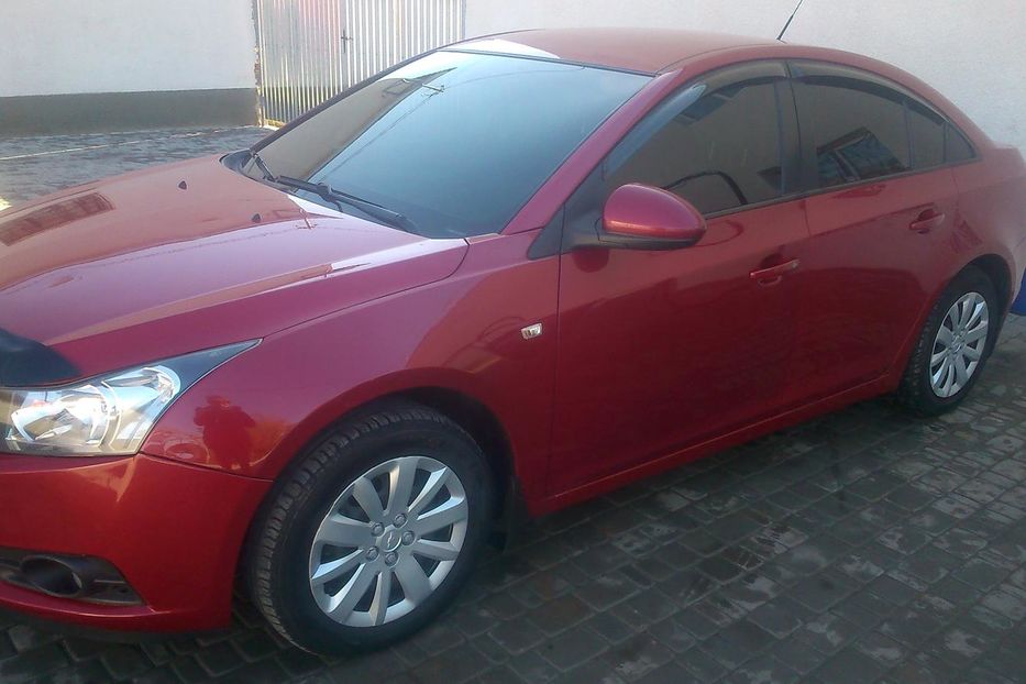 Продам Chevrolet Cruze LS 2010 года в г. Борщев, Тернопольская область