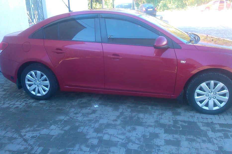 Продам Chevrolet Cruze LS 2010 года в г. Борщев, Тернопольская область