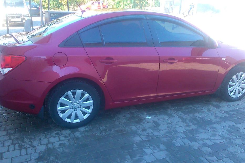 Продам Chevrolet Cruze LS 2010 года в г. Борщев, Тернопольская область