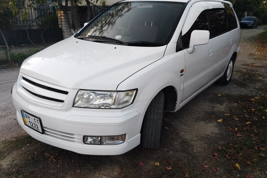 Продам Mitsubishi Chariot 2000 года в Одессе