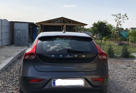 Продам Volvo V40 2012 года в Киеве