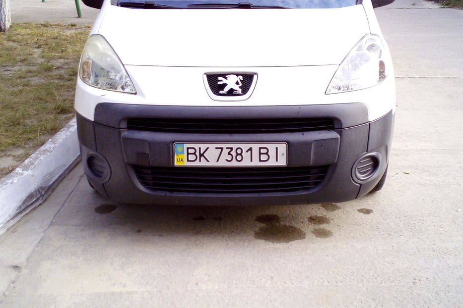 Продам Peugeot Partner пасс. B9 2008 года в Ровно