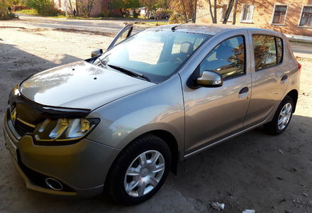 Продам Renault Sandero 1.2i газ  2013 года в Сумах