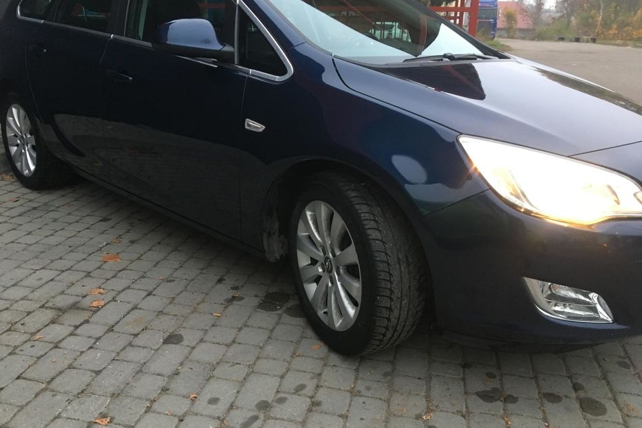 Продам Opel Astra J 2012 года в Львове