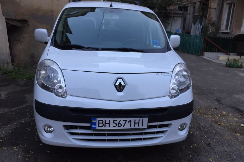 Продам Renault Kangoo пасс. 2012 года в Одессе