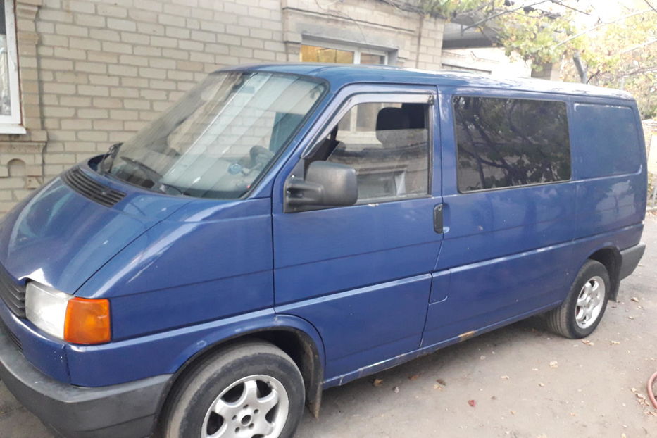 Продам Volkswagen T4 (Transporter) пасс. 1996 года в Запорожье