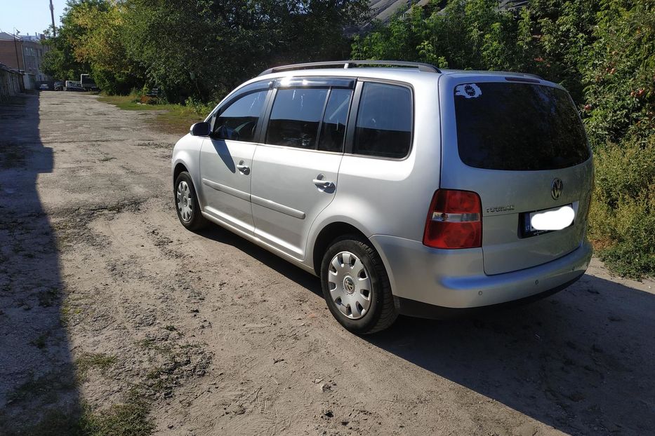 Продам Volkswagen Touran 1.9 D 2006 года в Харькове