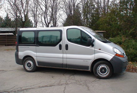 Продам Renault Trafic пасс. 2002 года в Луганске