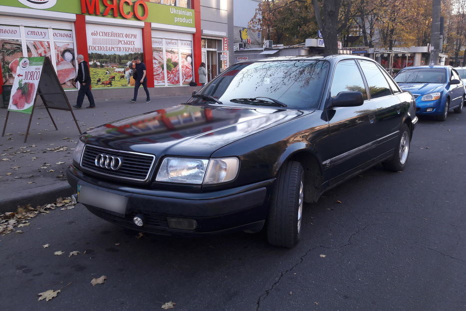 Продам Audi 100 C4 2.0 1993 года в Харькове