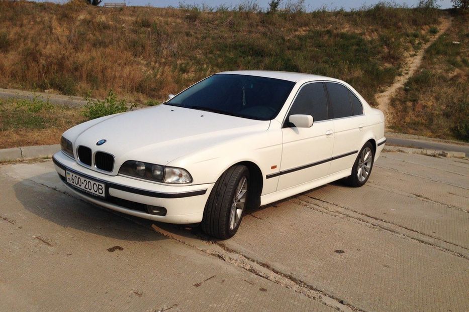 Продам BMW 520 Бензин 2000 года в Одессе