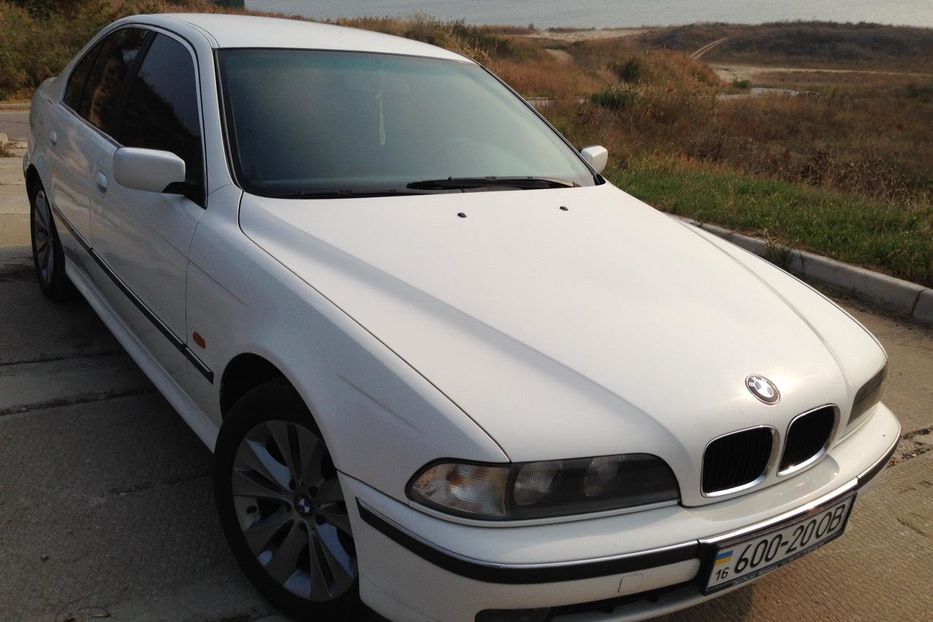 Продам BMW 520 Бензин 2000 года в Одессе