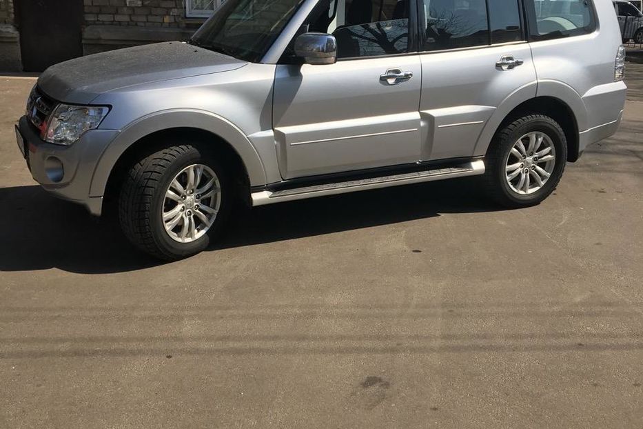 Продам Mitsubishi Pajero Wagon 2012 года в Киеве