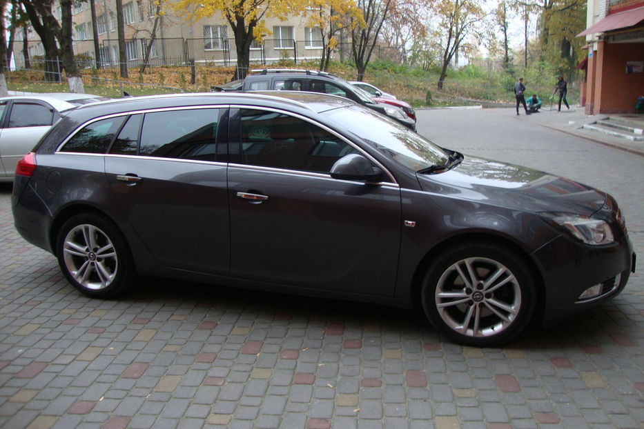 Продам Opel Insignia 2011 года в Тернополе