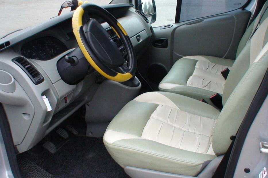 Продам Renault Trafic пасс. 2002 года в Луганске