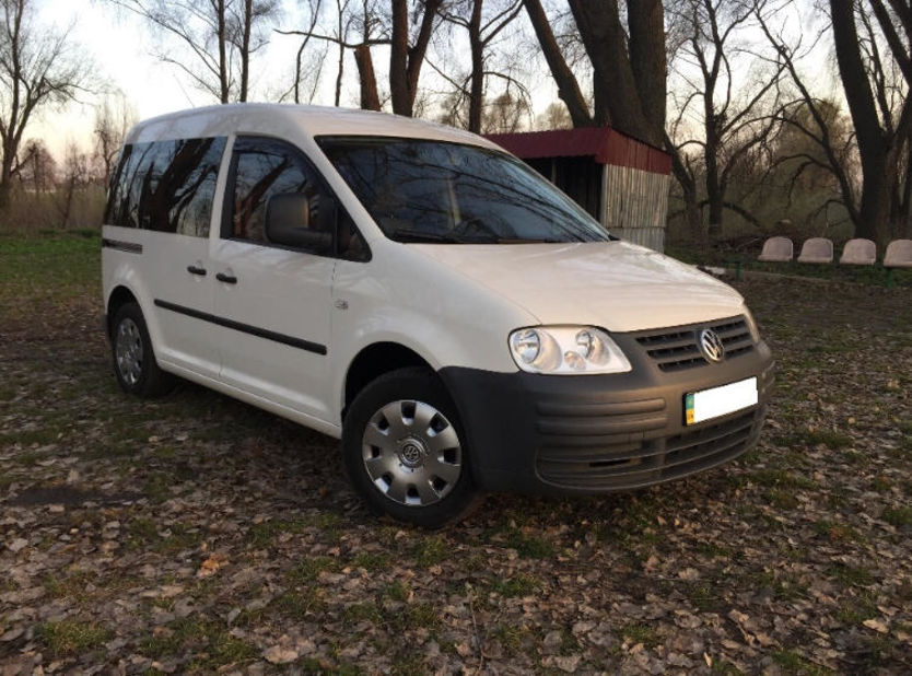 Продам Volkswagen Caddy пасс. 2008 года в Черновцах