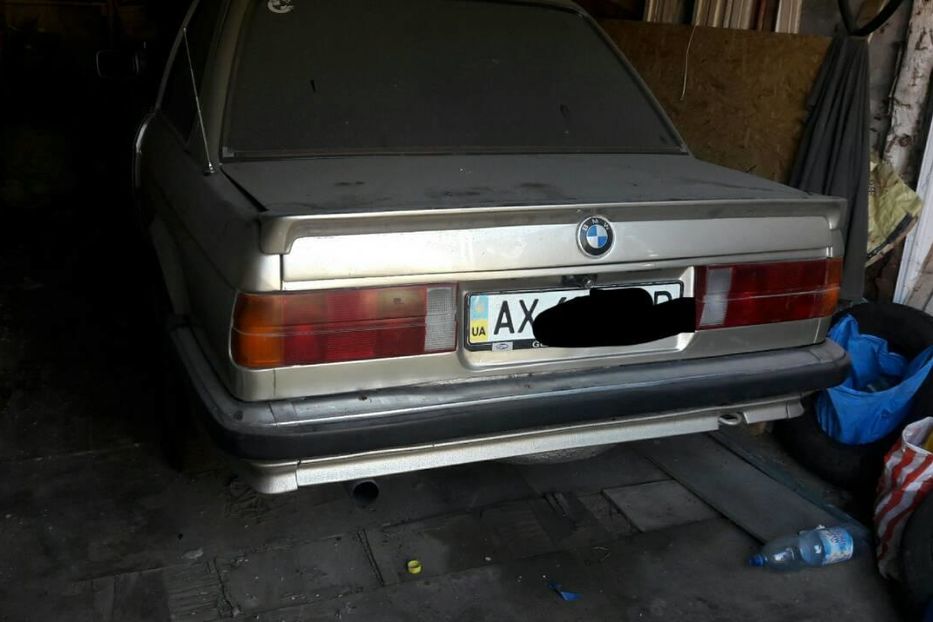 Продам BMW 318 1987 года в Харькове