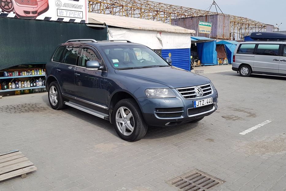 Продам Volkswagen Touareg 2006 года в Черновцах