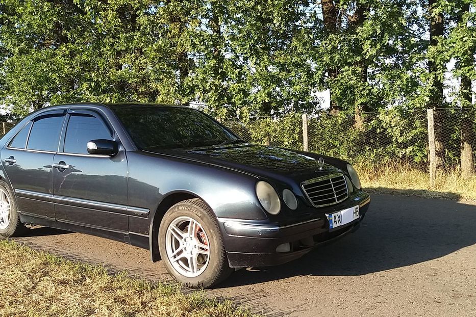 Продам Mercedes-Benz E-Class 2001 года в Харькове