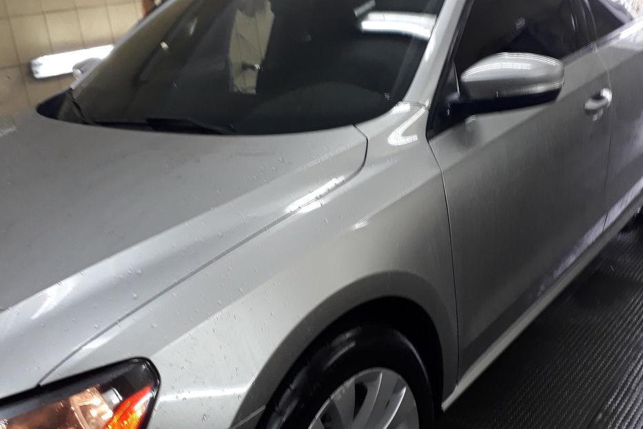 Продам Volkswagen Passat B7 2013 года в Киеве