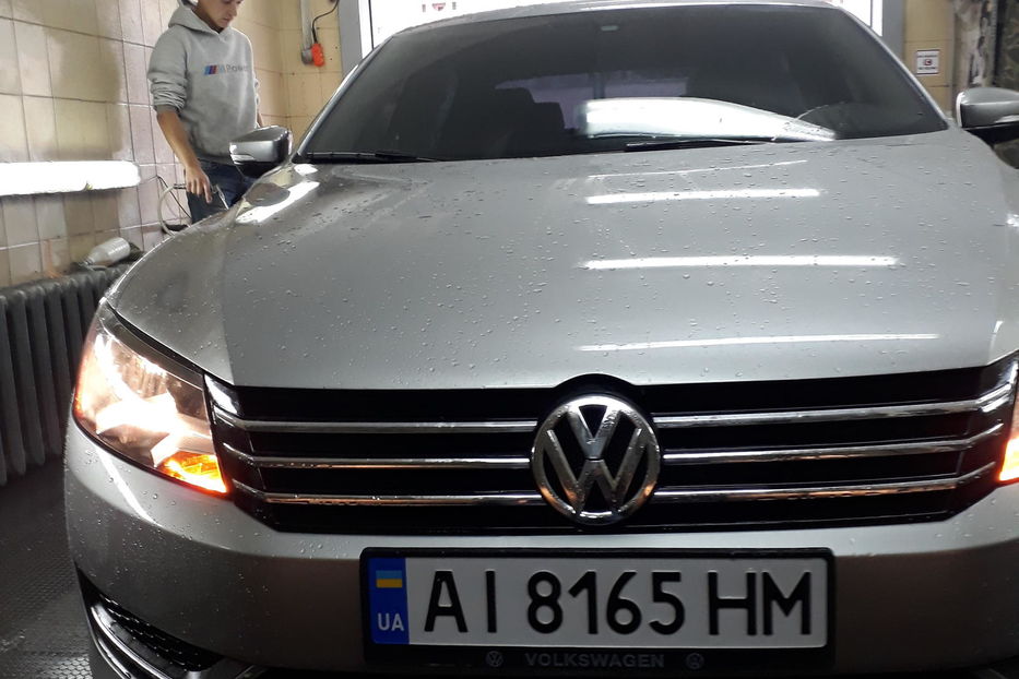 Продам Volkswagen Passat B7 2013 года в Киеве