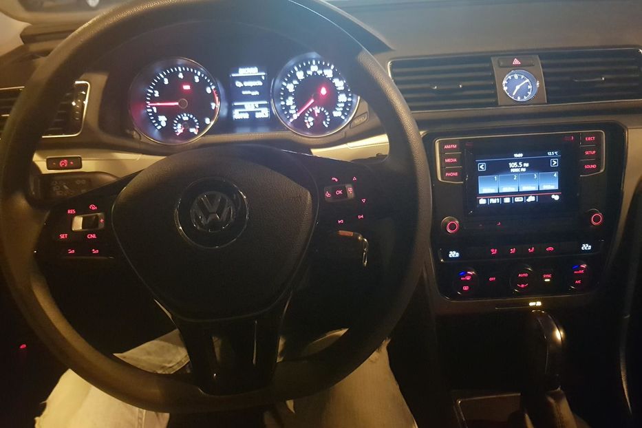 Продам Volkswagen Passat B8 1.8 TSI AVTOMAT! 2016 года в Киеве