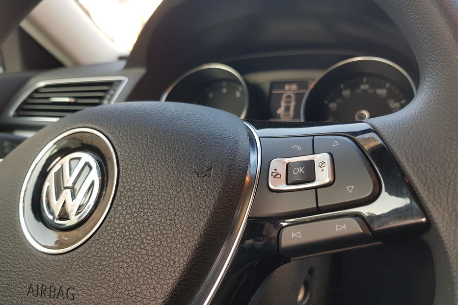 Продам Volkswagen Passat B8 1.8 TSI AVTOMAT! 2016 года в Киеве