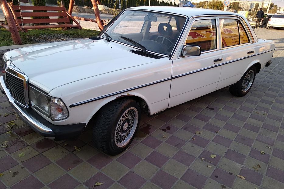 Продам Mercedes-Benz 200 1978 года в Тернополе