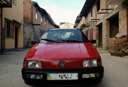 Продам Volkswagen Passat B3 Универсал 1991 года в Ровно