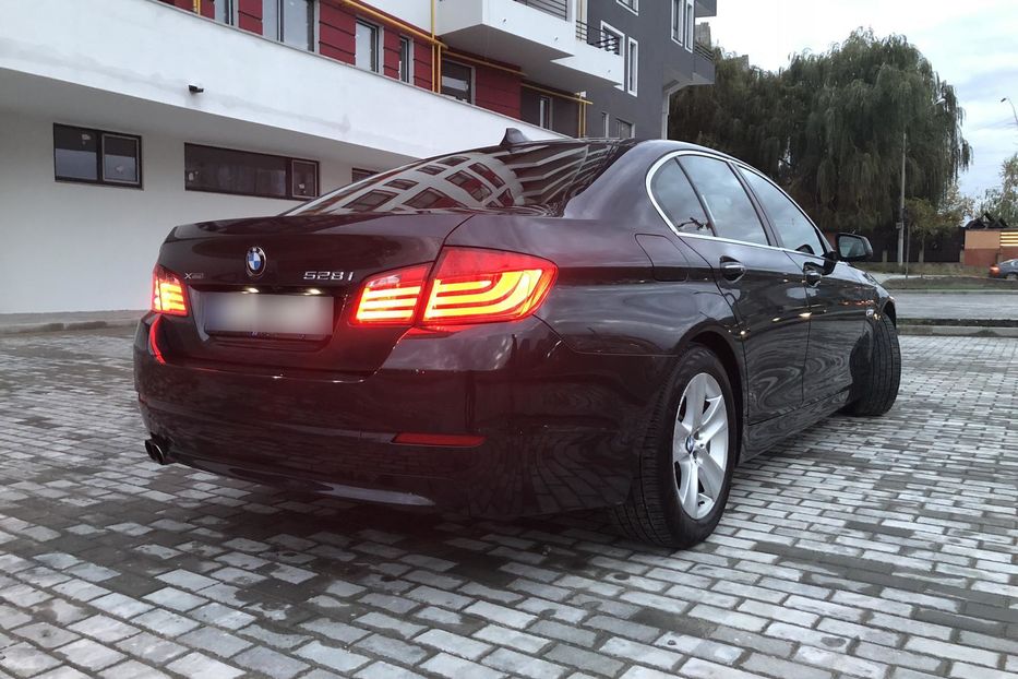 Продам BMW 528 Xdrive 2013 года в Львове