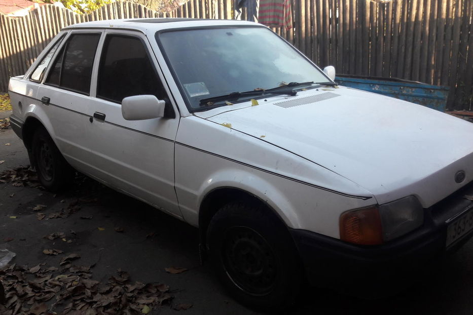Продам Ford Escort 1988 года в г. Новоград-Волынский, Житомирская область