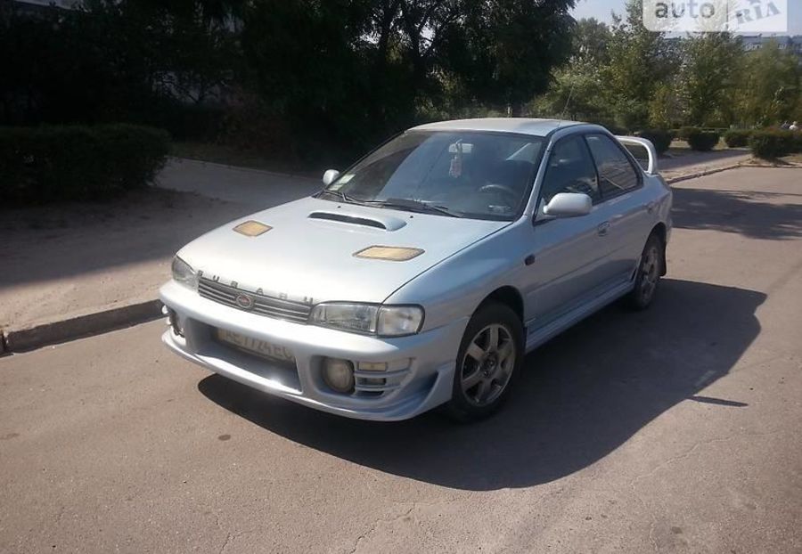 Продам Subaru Impreza 1.6i 1999 года в Днепре