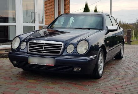Продам Mercedes-Benz E-Class 1996 года в Луцке