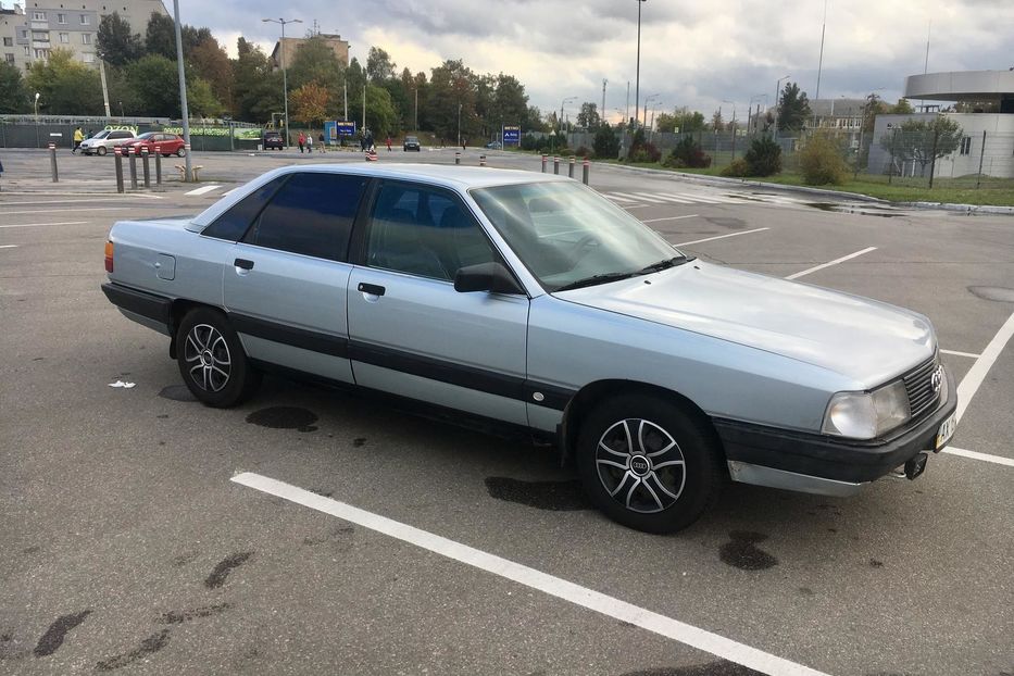 Продам Audi 100 С3 1989 года в Харькове